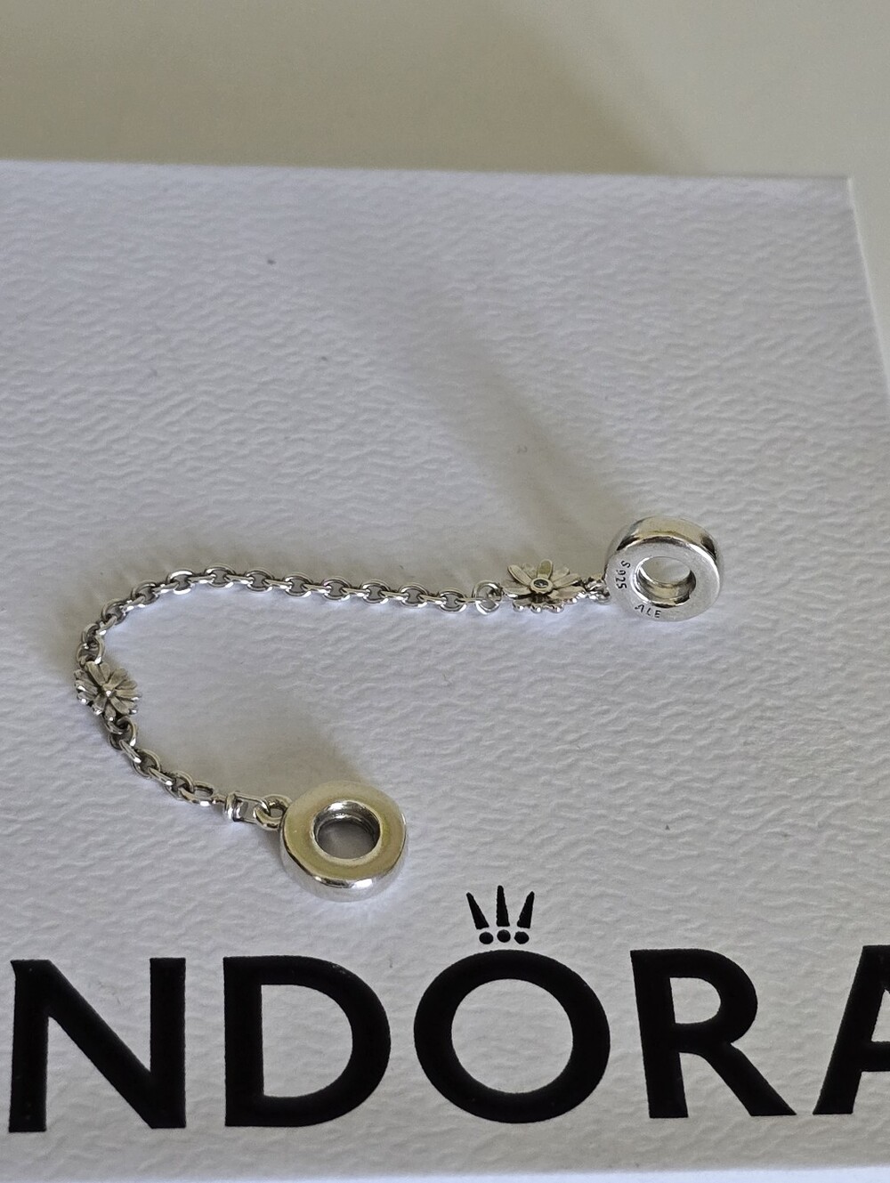 Pandora Moments Sterling Silver Daisy Safety Chain With Clear CZ - Picture 15 of 16